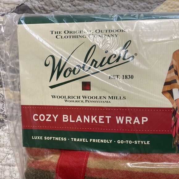 Woolrich plaid cozy blanket wrap with fringe trim - Picture 7 of 8